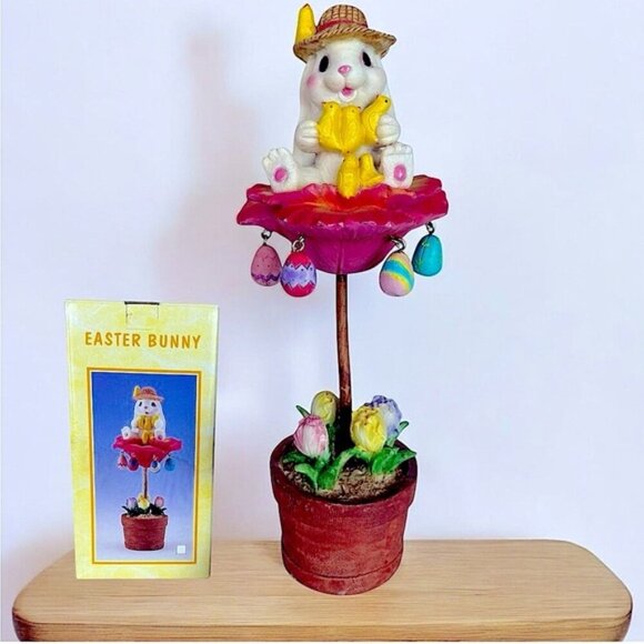 Cracker Barrel Easter Bunny Vintage Figure Incredible Details Chicks Easter Eggs - Picture 1 of 16